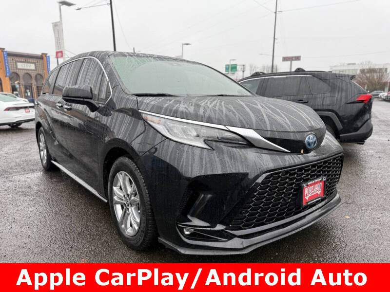 2022 Toyota Sienna XSE 7-Passenger