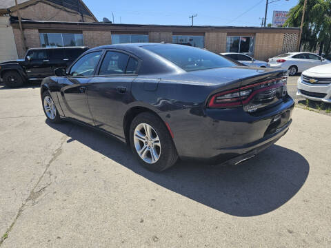 2016 Dodge Charger SE
