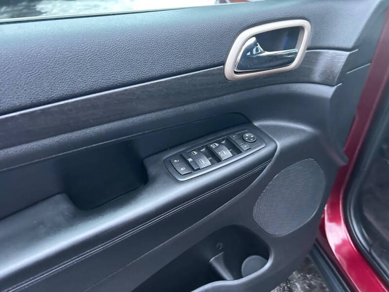 2017 Jeep Grand Cherokee Laredo