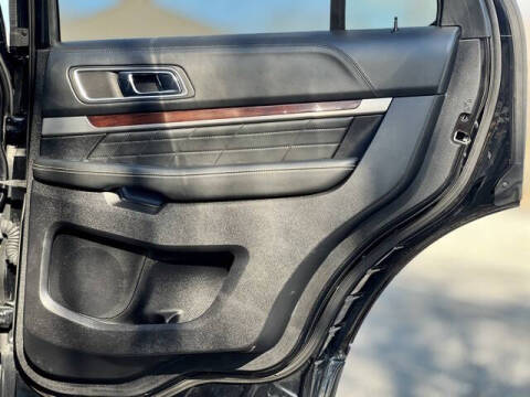 2017 Ford Explorer Platinum