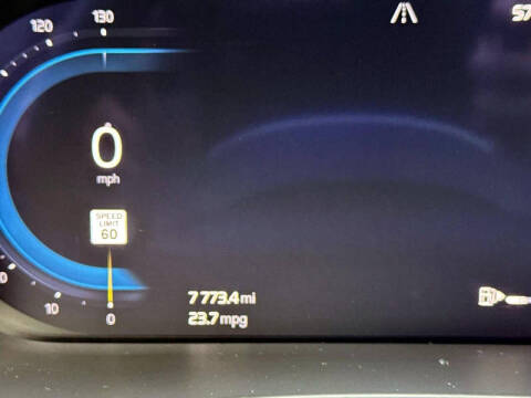 2025 Volvo XC60 B5 Plus Dark Theme