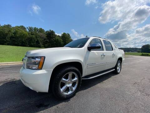 2013 Chevrolet Avalanche for sale at Tennessee Valley Wholesale Autos LLC in Huntsville AL