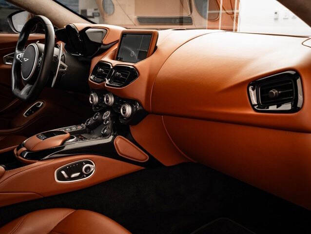 2020 Aston Martin Vantage