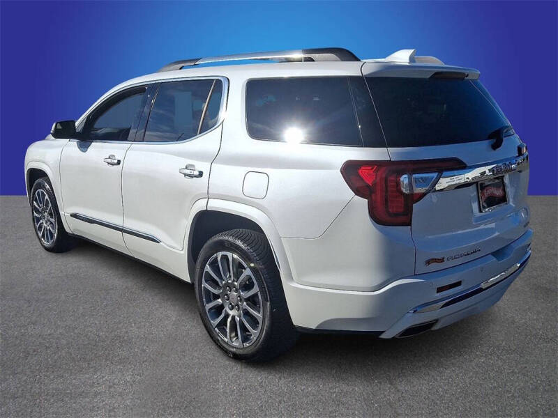 2022 GMC Acadia Denali