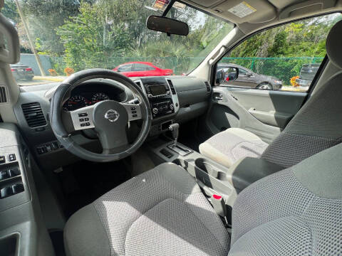 2017 Nissan Frontier SV