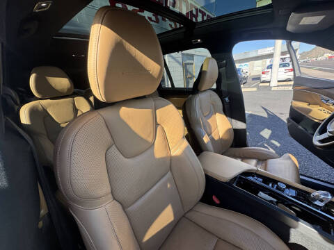 2017 Volvo XC90 T8 eAWD Inscription