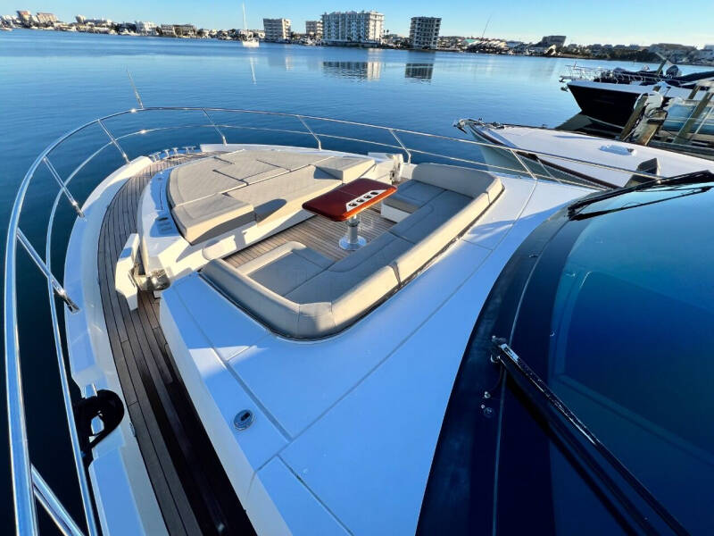 2020 Fairline Squadron