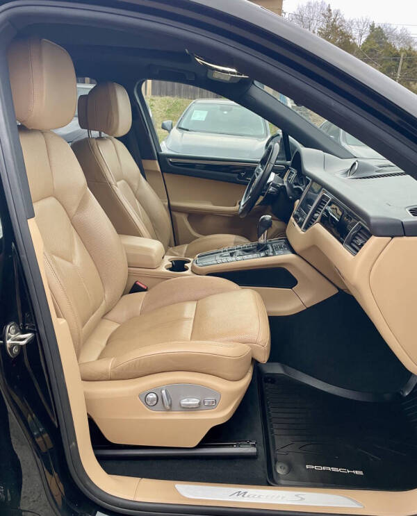 2017 Porsche Macan S