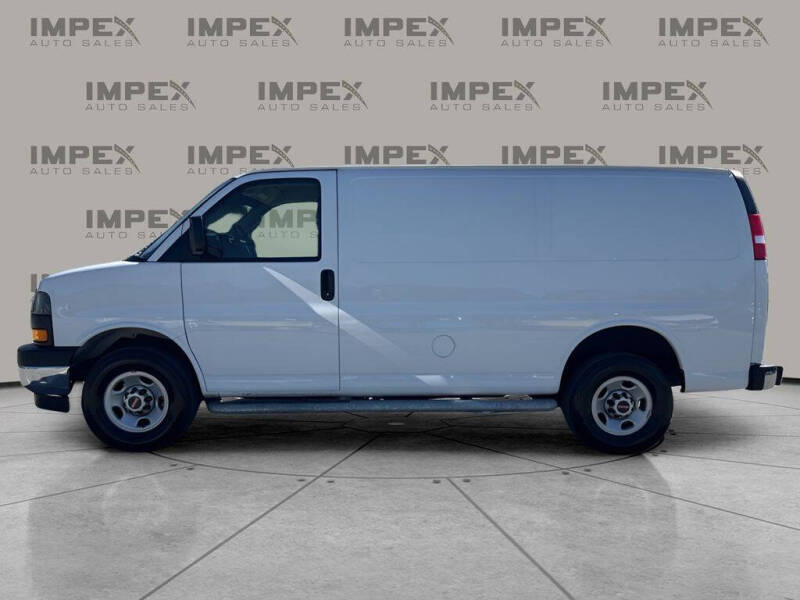 2023 GMC Savana 2500
