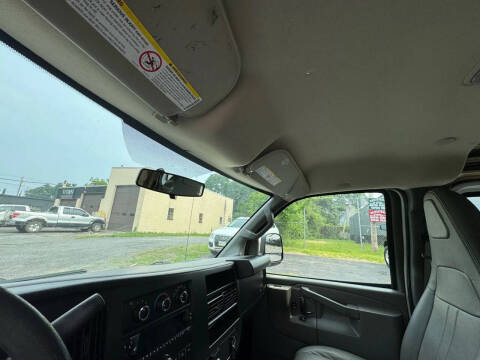 2017 Chevrolet Express 2500