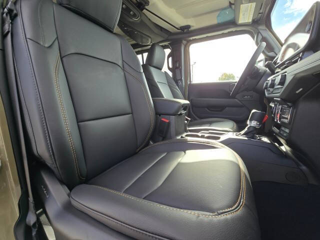 2025 Jeep Gladiator High Tide