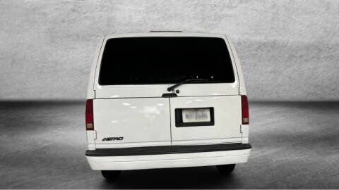 2002 Chevrolet Astro LS