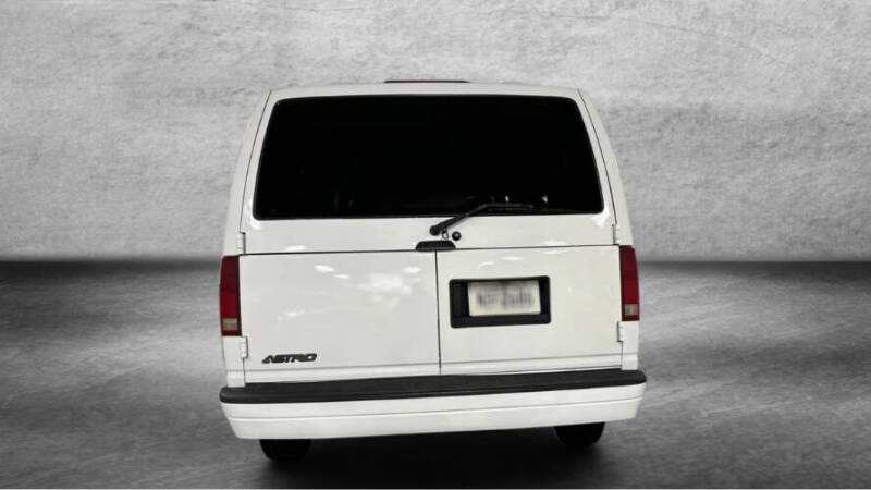 2002 Chevrolet Astro LS