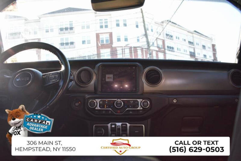 2022 Jeep Gladiator Willys