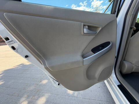 2010 Toyota Prius II