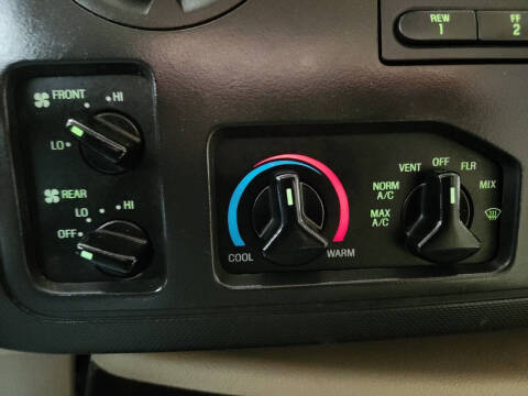2011 Ford E-Series E-350 SD XLT