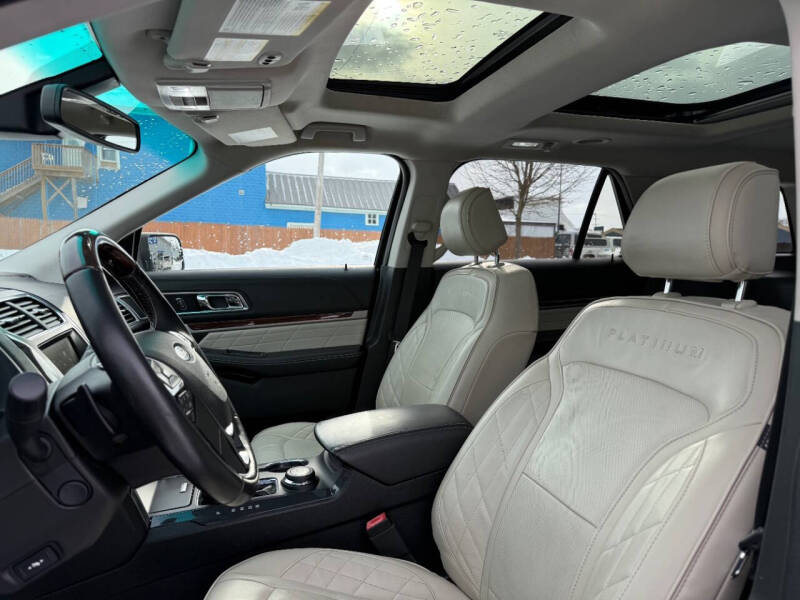 2016 Ford Explorer Platinum