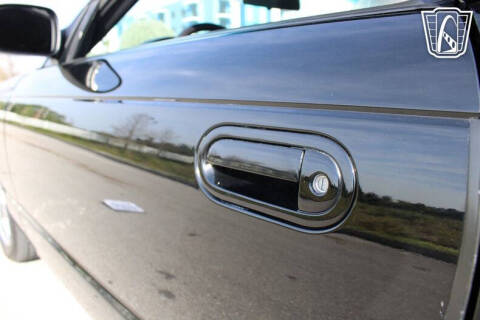 2005 Ford Thunderbird Deluxe