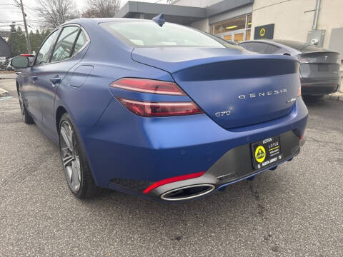 2025 Genesis G70