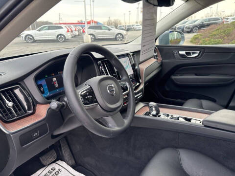 2023 Volvo XC60 B5 Plus Bright Theme