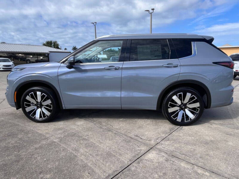 2025 Mitsubishi Outlander SEL