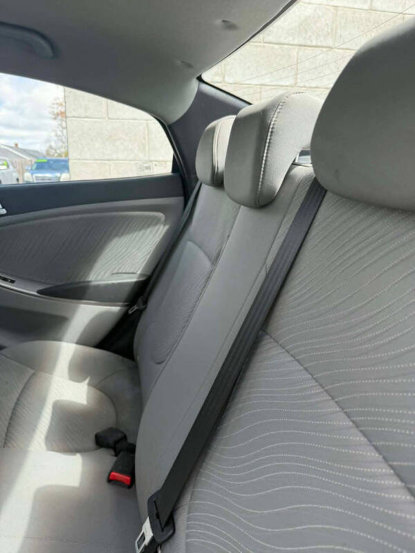 2015 Hyundai Accent GLS