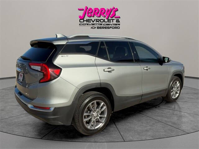 2024 GMC Terrain SLT