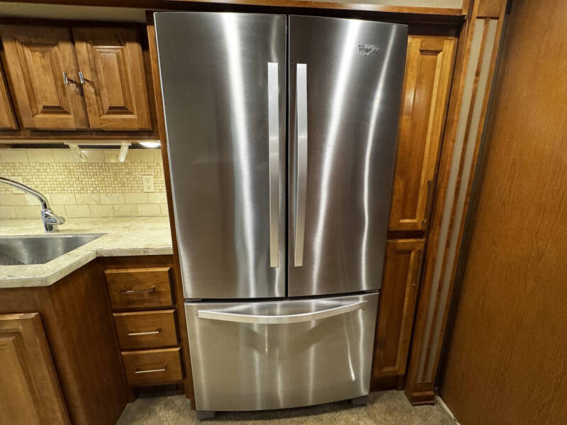 2018 Tiffin Allegro RED