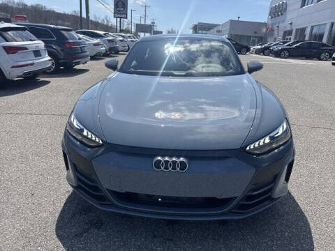 2023 Audi e-tron GT quattro Premium Plus