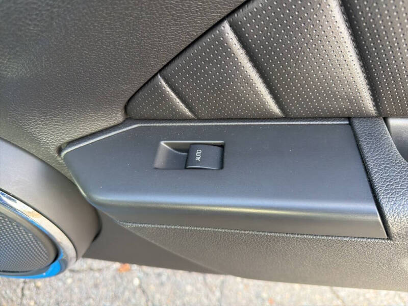 2010 Ford Mustang V6