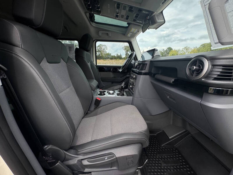 2024 Ineos Grenadier Trialmaster