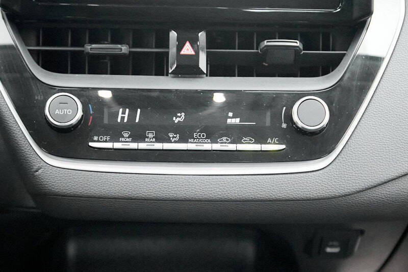 2025 Toyota Corolla Hybrid LE