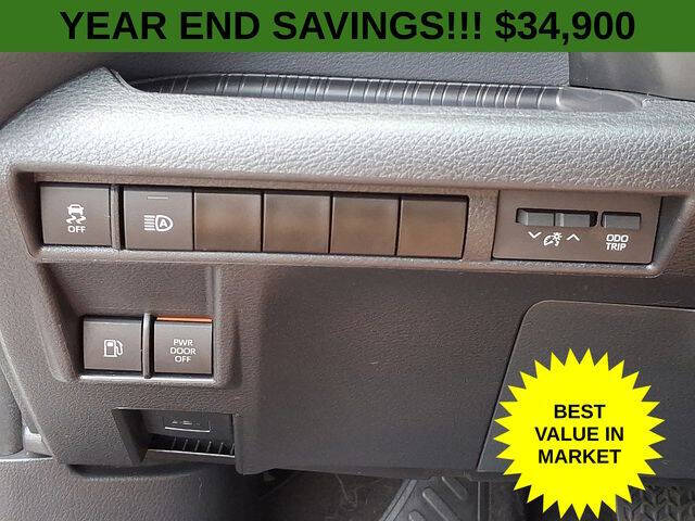 2023 Toyota Sienna XSE 7-Passenger