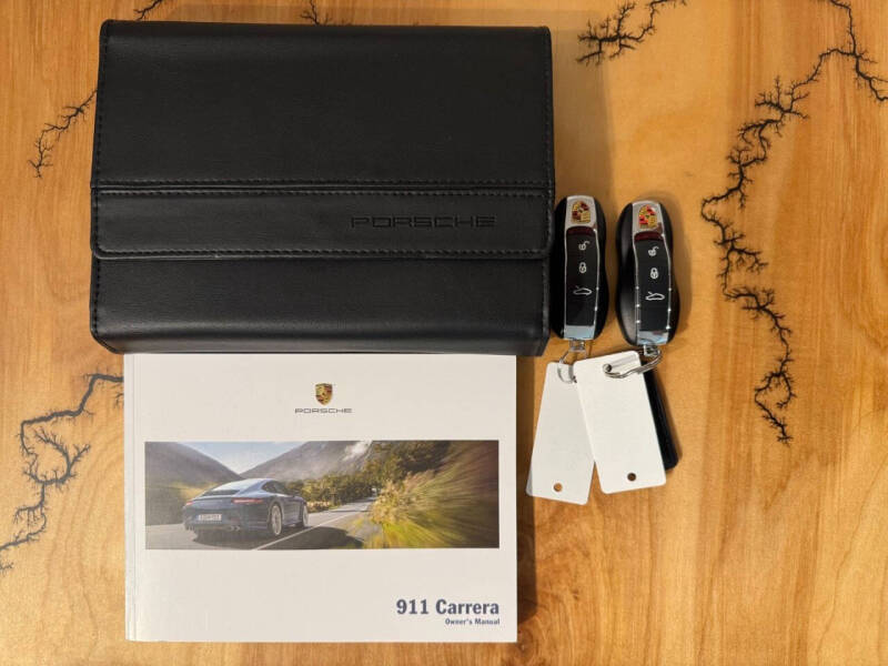 2014 Porsche 911 Carrera 4S