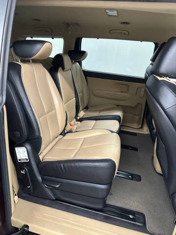 2017 Kia Sedona LX