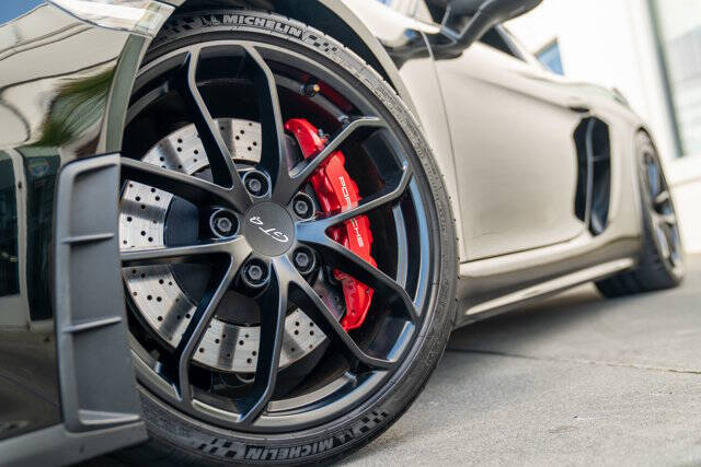 2021 Porsche 718 Cayman 4