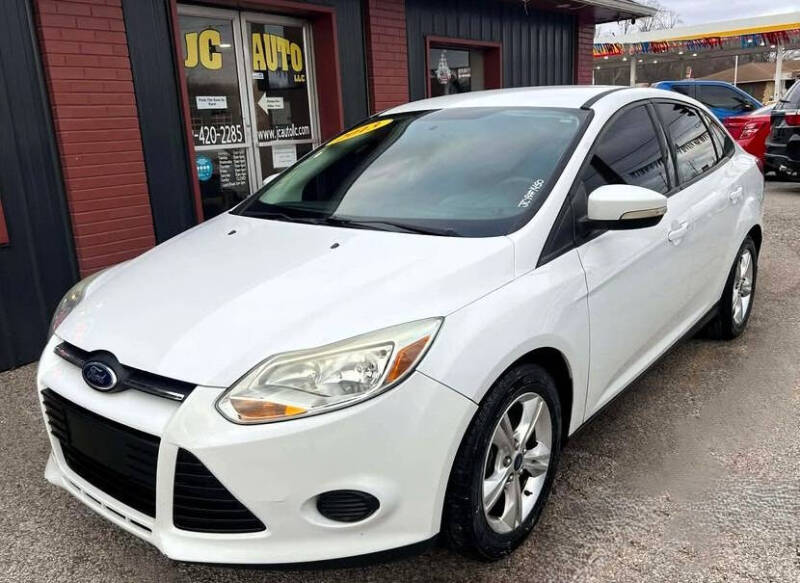 2013 Ford Focus SE's photo