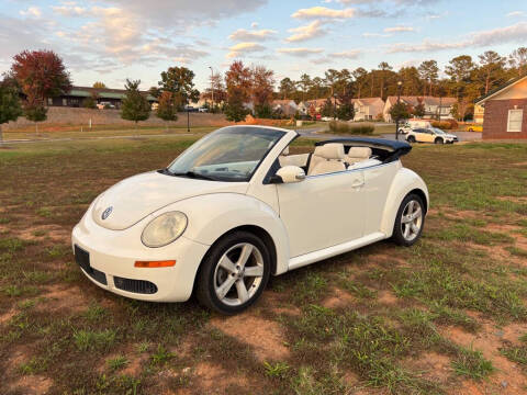 2007 Volkswagen New Beetle Convertible for sale at A & A AUTOLAND in Woodstock GA