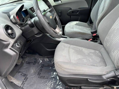 2013 Chevrolet Sonic LS Auto