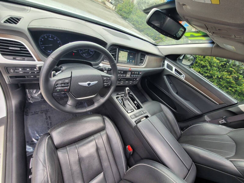 2015 Hyundai Genesis 5.0L