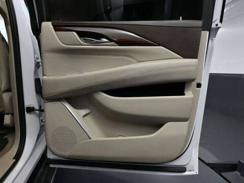 2017 Cadillac Escalade ESV Standard