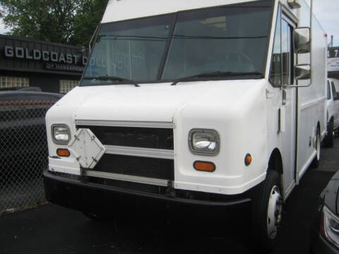 2000 Freightliner MT45 Chassis for sale at Top Choice Auto Inc in Massapequa Park NY