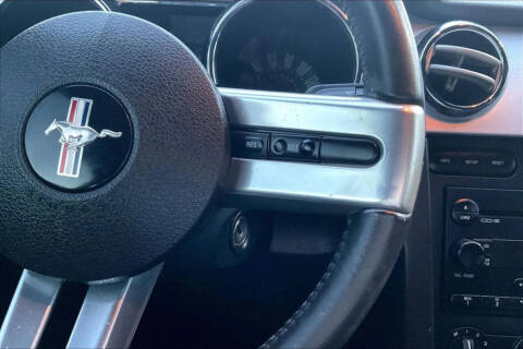 2006 Ford Mustang GT Deluxe