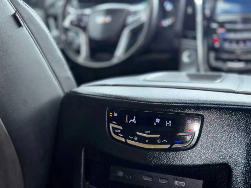 2017 Cadillac Escalade Platinum