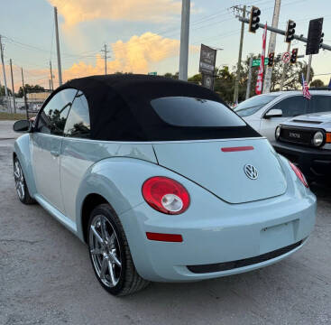 2010 Volkswagen New Beetle Convertible