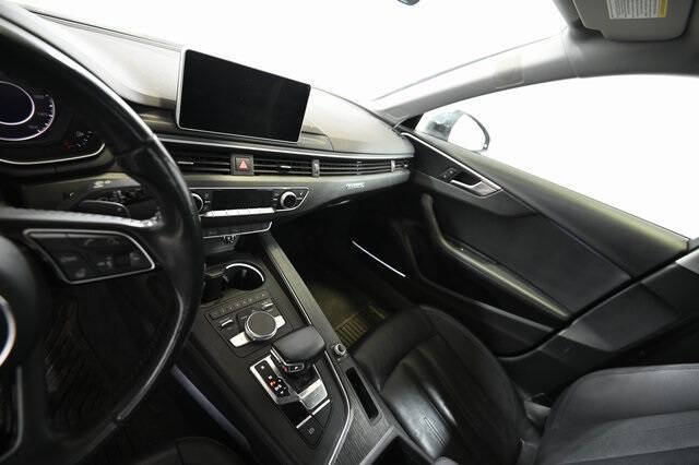 2019 Audi A4 quattro Premium Plus 45 TFSI