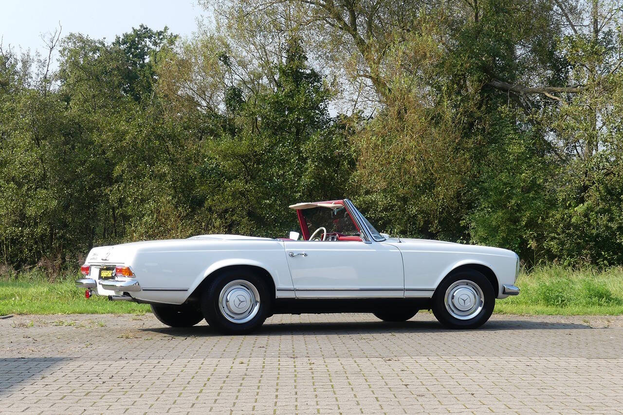 1968 Mercedes-Benz 280SL for sale at Flemingstoke in Costa Mesa, CA