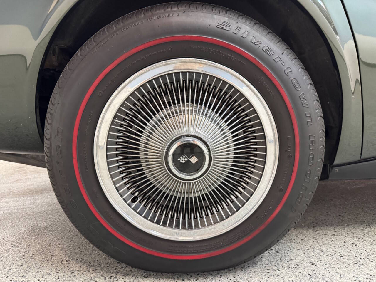 1969 Chevrolet Corvette 11