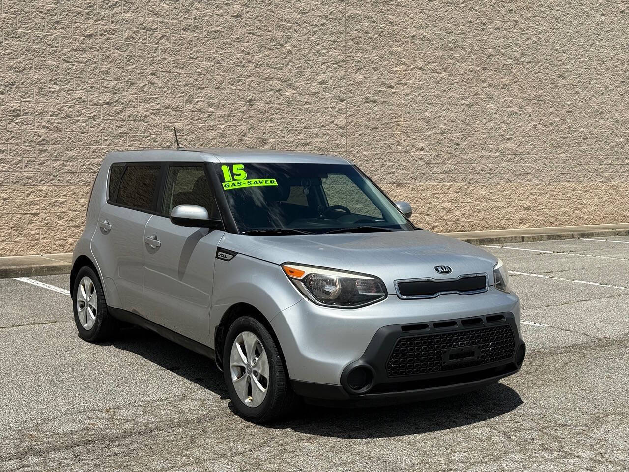 Silver 2015 Kia Soul Wagon Front-Wheel Drive 6-Speed Automatic