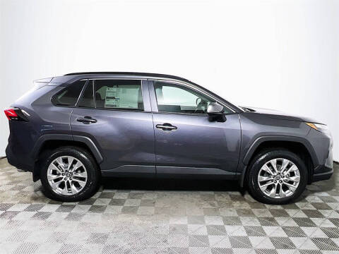 2025 Toyota RAV4 XLE Premium